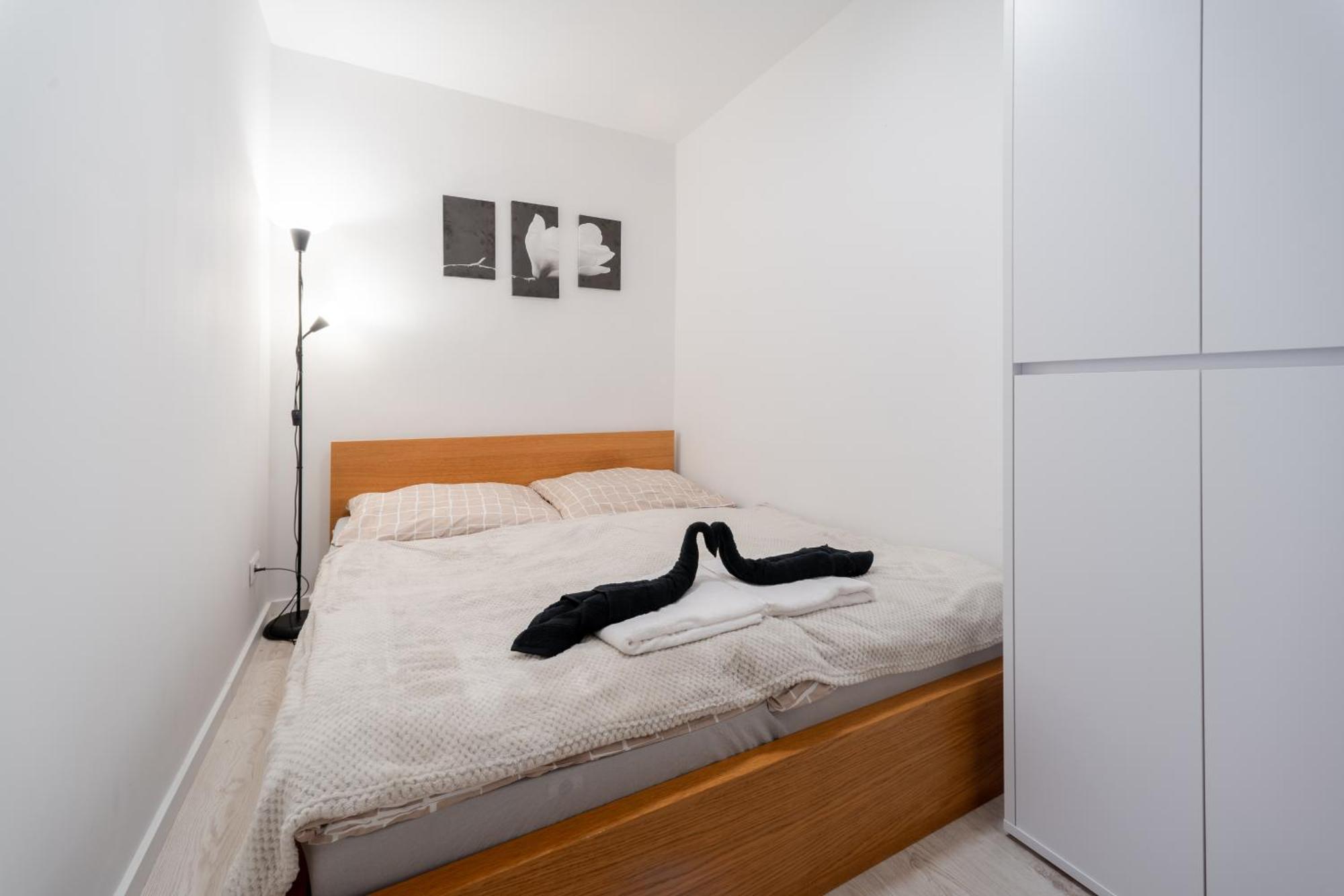 Barbyb Apartment - With Free Parking Bratislava Buitenkant foto