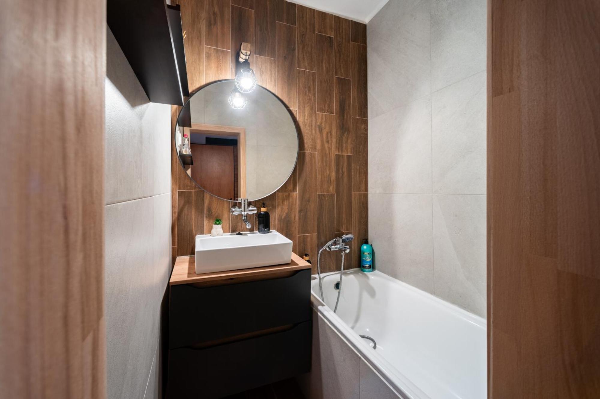 Barbyb Apartment - With Free Parking Bratislava Buitenkant foto