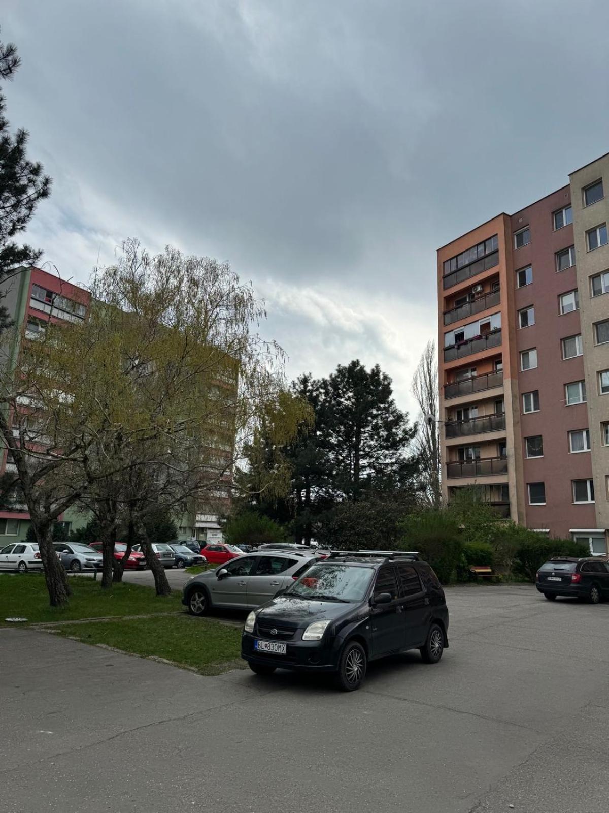 Barbyb Apartment - With Free Parking Bratislava Buitenkant foto